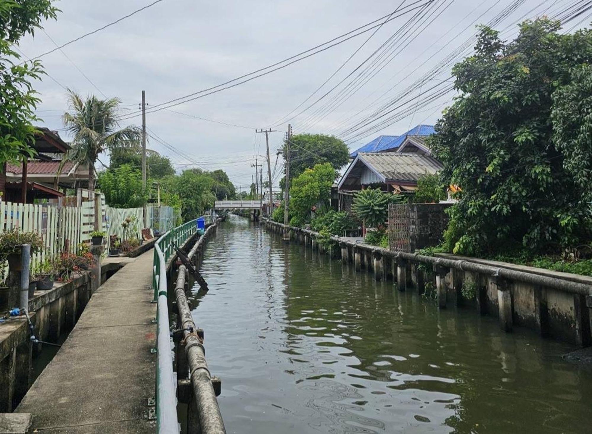 Nipatra Homestay Bangkok Eksteriør billede